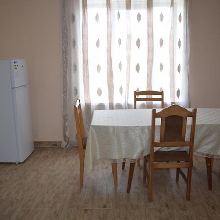 Home Garni Luaran gambar